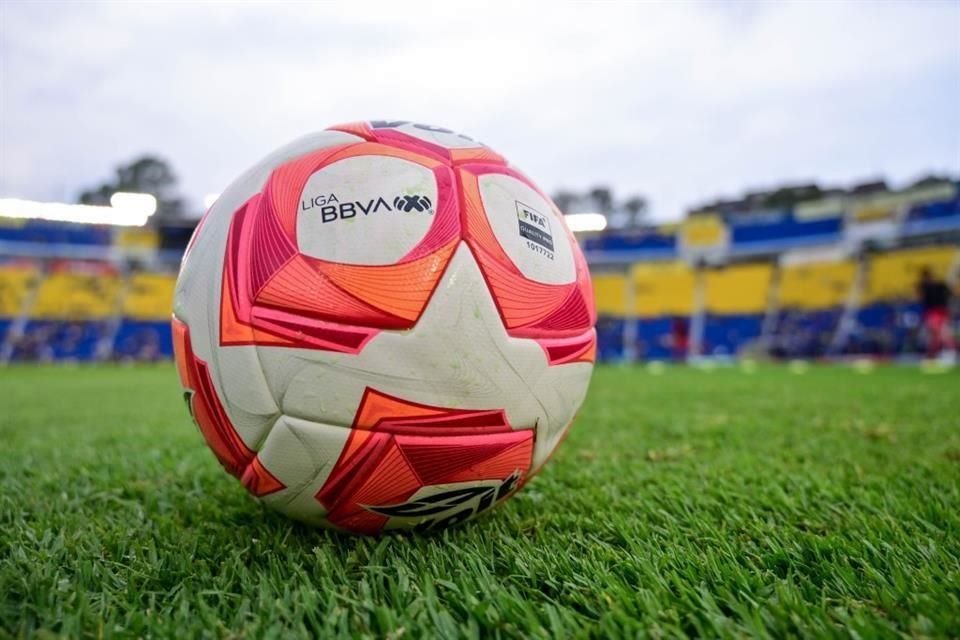 El juego de la J4 retrasó su inicio.