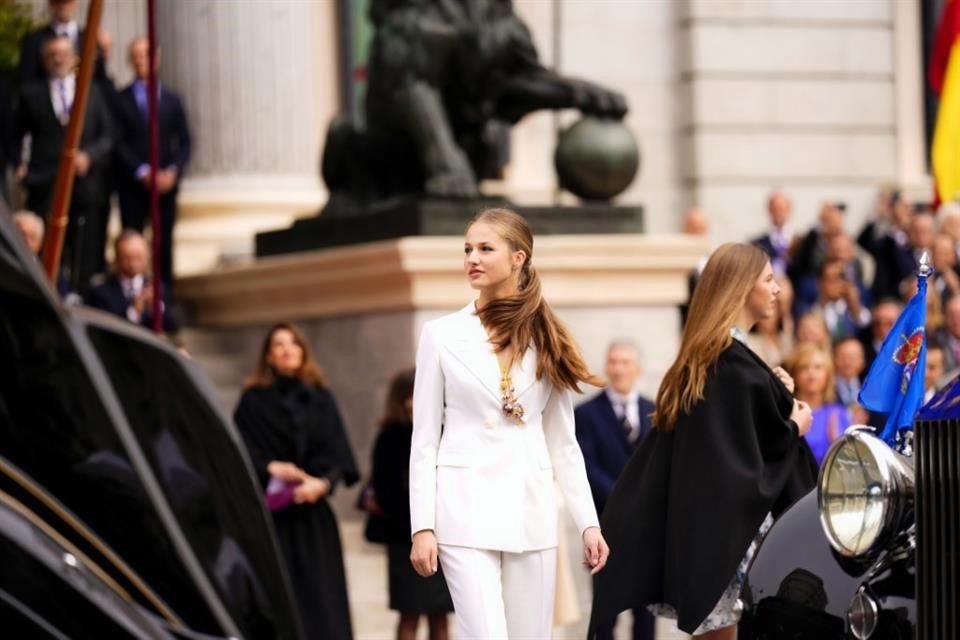 La heredera del trono español, de 19 años, alterna uniformes castrenses con trajes y vestidos modernos, en un estilo único.