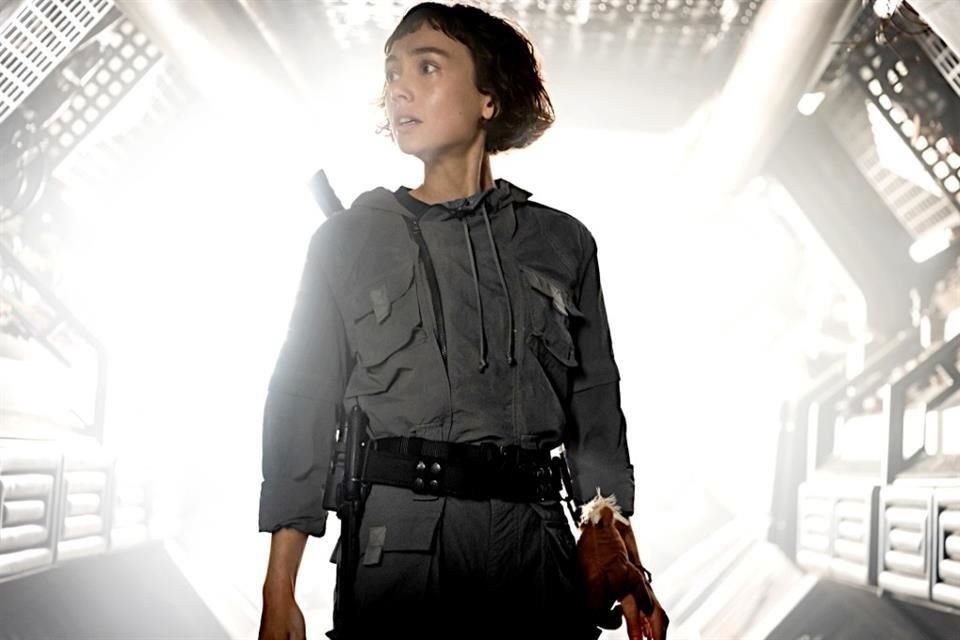 Sydney Chandler interpreta a Wendy, la protagonista, el primer híbrido humano-sintético en el mundo.