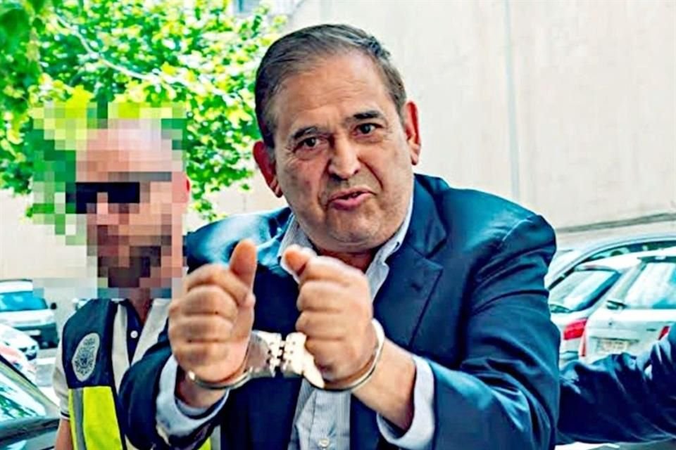 Bajo argucias legales, ex dueño de Altos Hornos de México, Alonso Ancira, busca eludir responsabilidad por vender planta chatarra a Pemex.