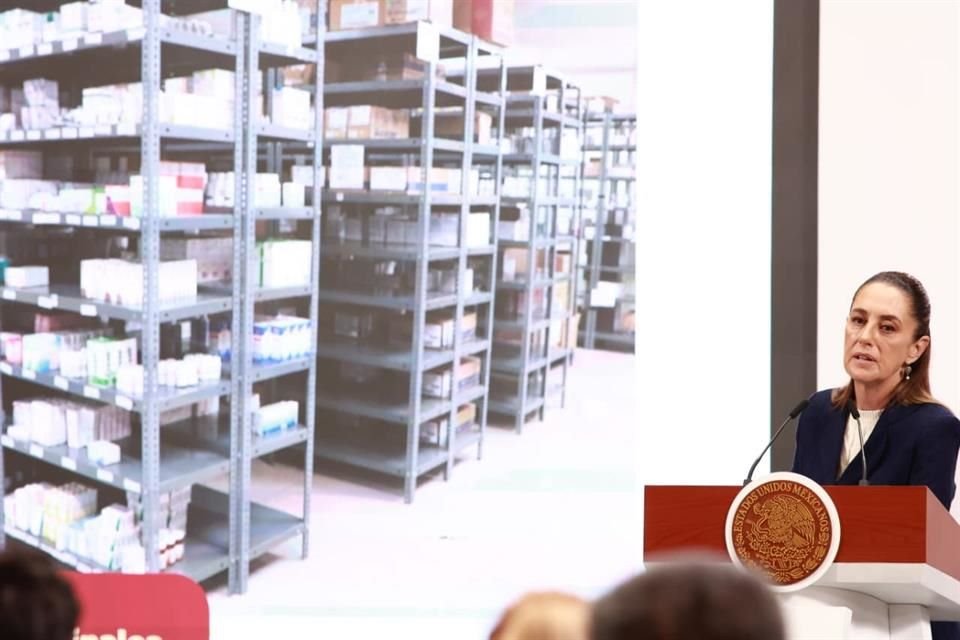 Sheinbaum descalificó la marcha que se llevó a cabo ayer en demanda de medicamentos oncológicos a los hospitales, al acusar que fue encabezada por Margarita Zavala, esposa de Felipe Calderón.