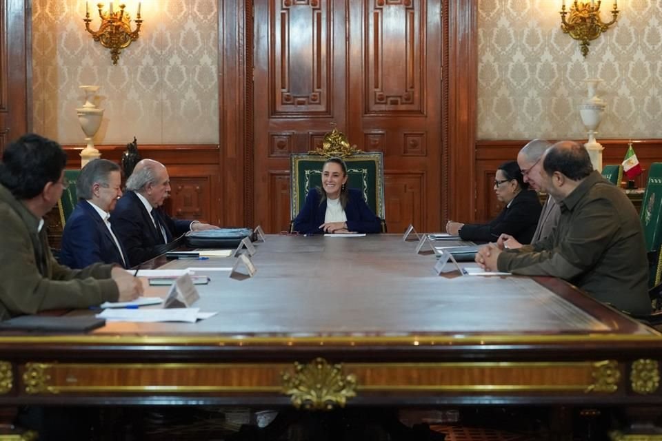 La Presidenta instaló la Comisión Presidencial para la Reforma Electoral, encabezada por Pablo Gómez, con la que se realizarán de foros de discusión en todo el País.