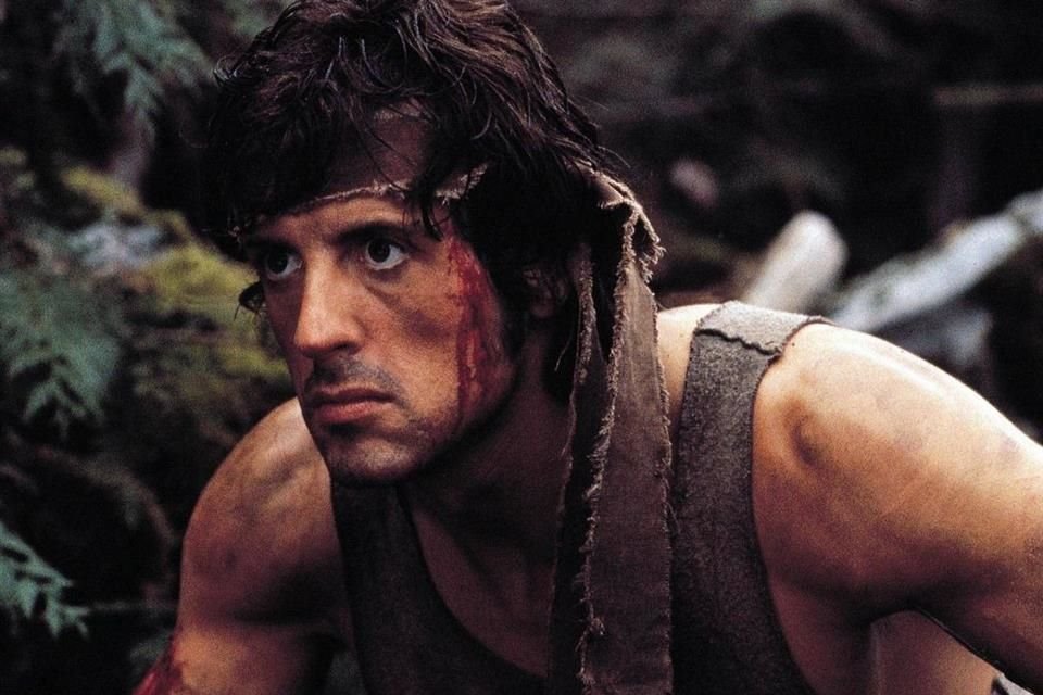 Sylvester Stallone debutó como John Rambo en la película 'First Blood', de 1982, basada en la novela de David Morell, y posteriormente repitió el personaje cuatro veces más.
