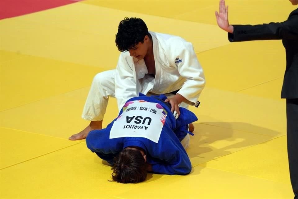 Rafael Ramírez sorteó al estadounidense Anthony Farnot para quedarse con el Bronce en la categoría de -73 kilogramos.