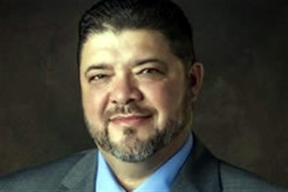 Castillo es comisionado de la ciudad de McAllen desde 2022 y representa al Distrito 4, que cubre el suroeste de McAllen.