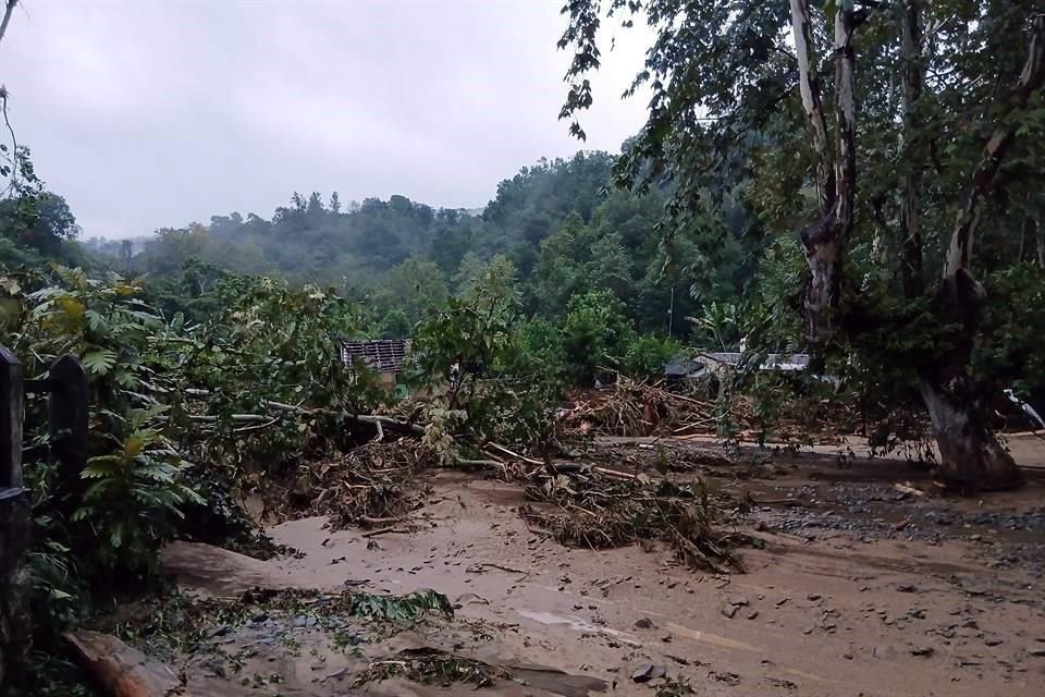 El Gobernador de Puebla dijo que son 25 municipios afectados.