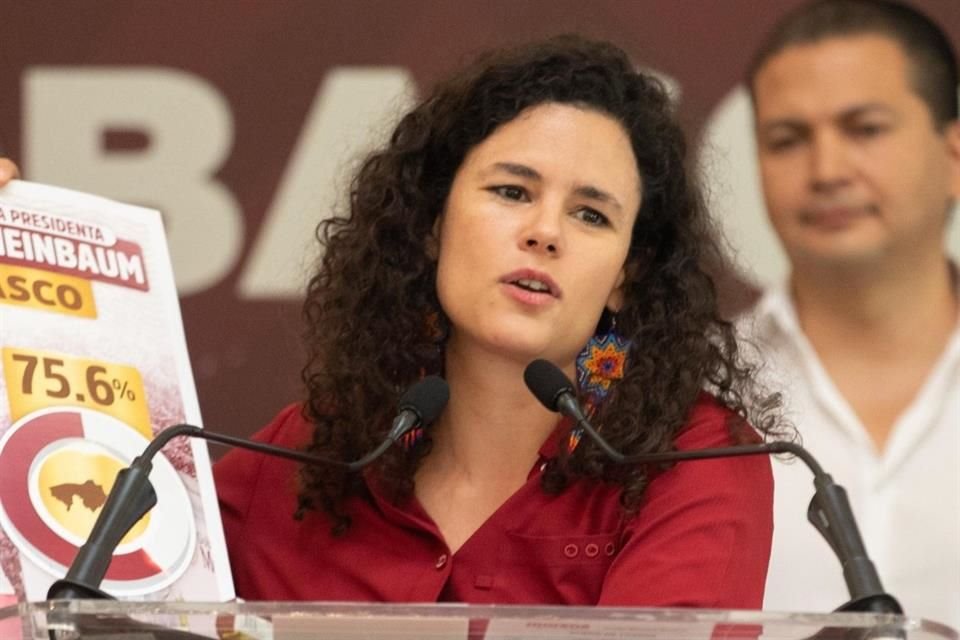 Desde Tabasco, la dirigente de Morena, Luisa María Alcalde, acusó que los escándalos que involucran a morenistas son parte de una campaña de desprestigio orquestada desde la Oposición.