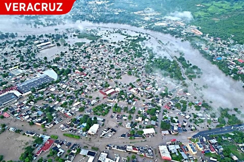 En saldo preliminar, las cifras dadas a conocer por autoridades federales y estatales son: 28 muertos, 16 desaparecidos, 80 municipios afectados y 171 mil personas sin luz.