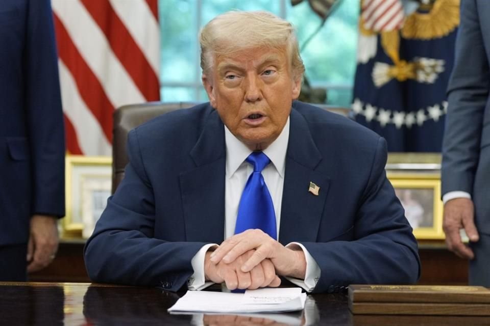 EU ha revocado las visas de al menos 50 políticos de Morena y a decenas de otros de distintos partido tras llegada de Trump, según Reuters.