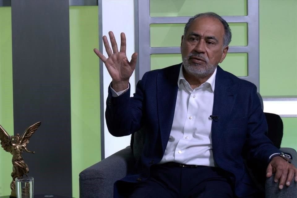 En entrevista con REFORMA, el ex Gobernador de Guerrero reconoció que le fue revocada su visa de Estados Unidos.