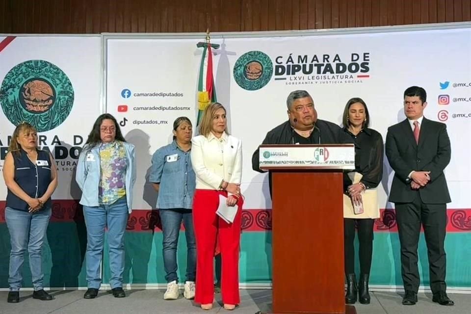 'Es una medida recaudatoria para sacar lo que ahorita no les alcanza y sin voltear a vernos a nosotros', dijo el dirigente.