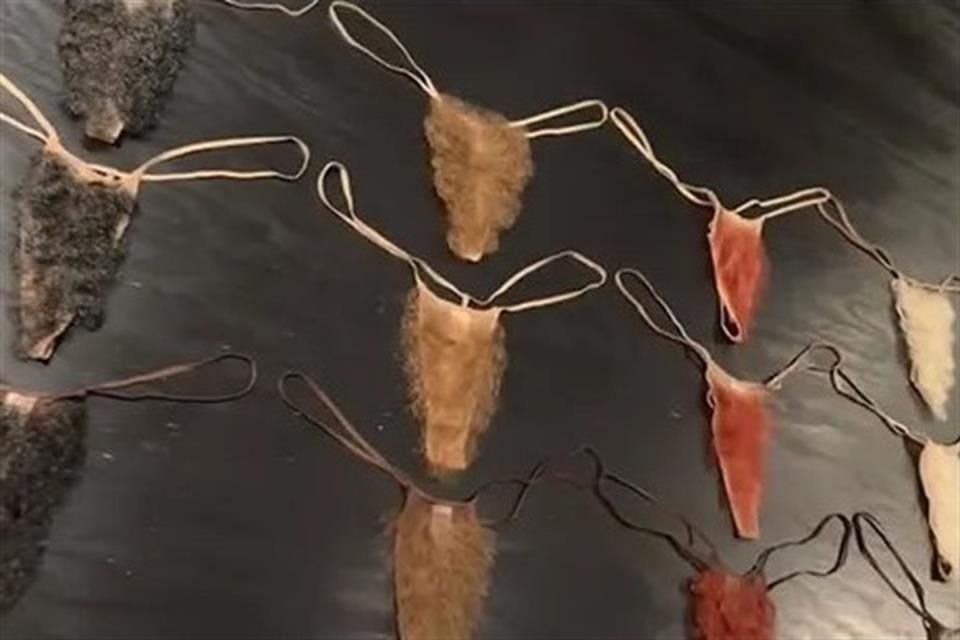 La empresaria, de 44 años, presentó el Faux Hair Panty, un diseño que combina cabello sintético rizado y liso en 12 tonos distintos.