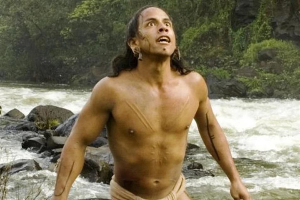 Según su perfil de IMDb, su debut en la gran pantalla fue en 'Apocalypto', donde interpretó al personaje principal, Jaguar Paw.