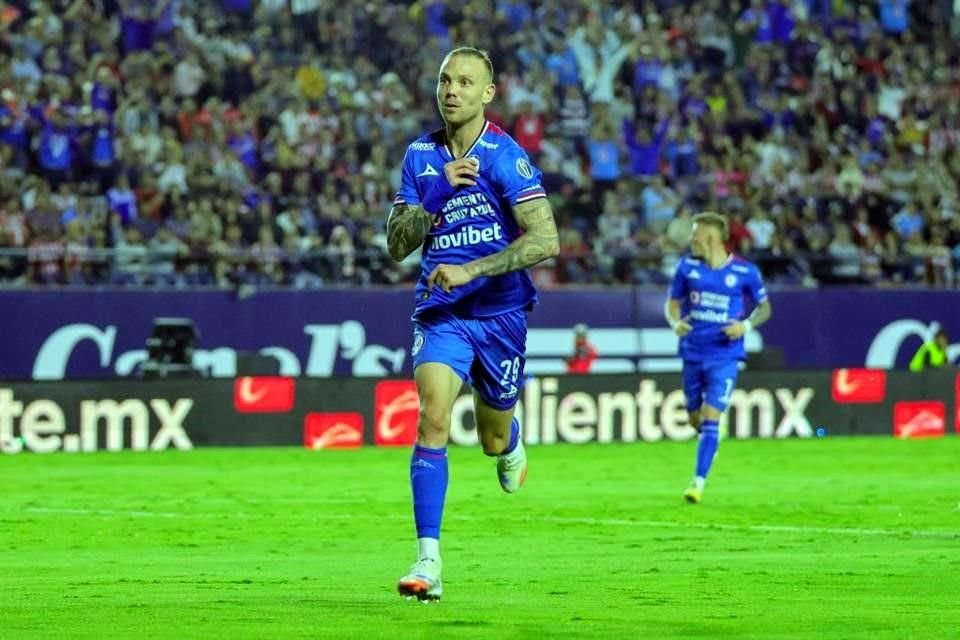 Carlos Rotondi abrió el marcador al minuto 52.