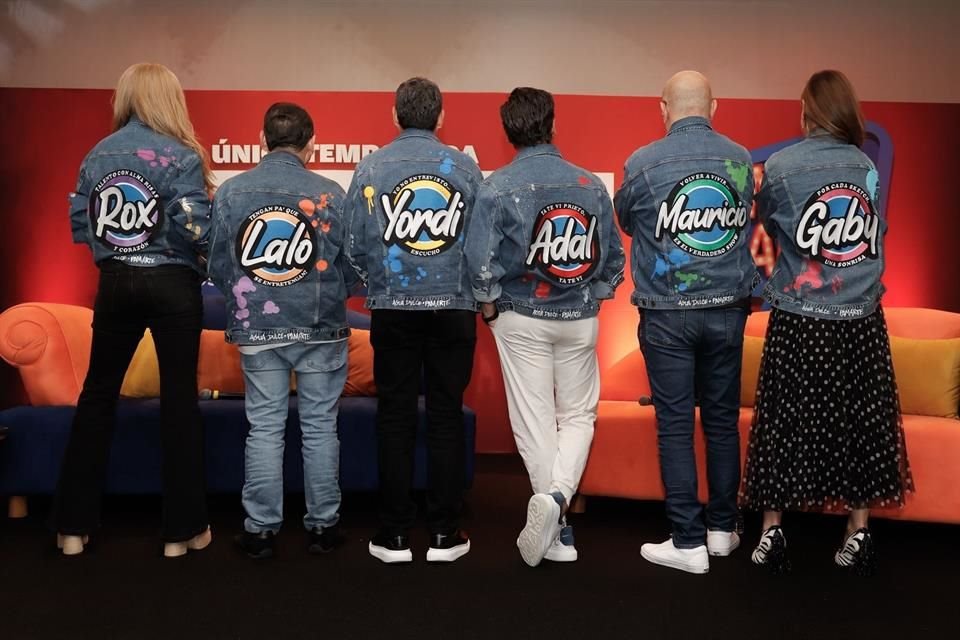 Adal Ramones estará acompañado por el equipo original conformado por Yordi Rosado, Roxana Castellanos, Mauricio Castillo, Gaby Platas y Lalo España.