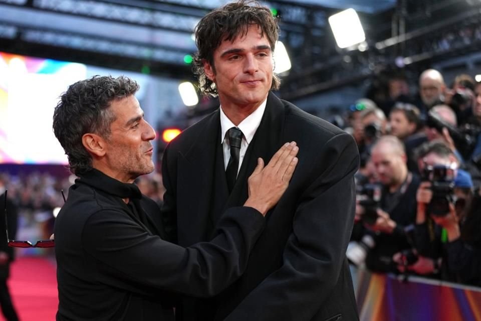 El actor Oscar Isaac también visitará el País para la presentación de la película.