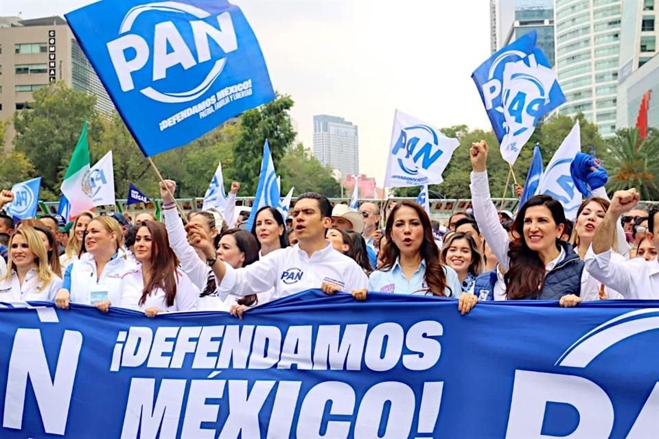 En evento de relanzamiento del PAN, líder nacional del panismo anunció fin de alianza con el PRI que marcó al blanquiazul los últimos años.