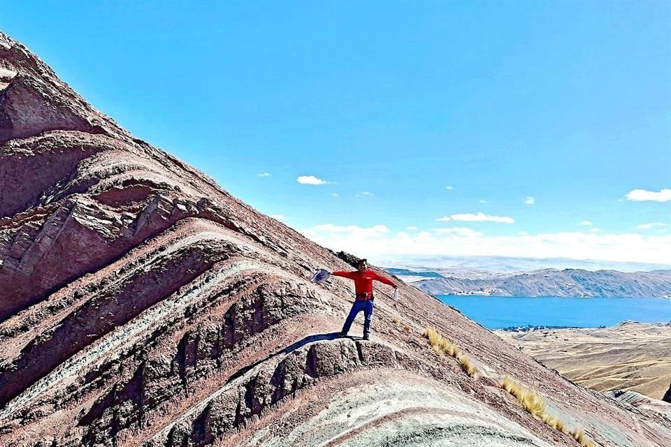 Se encuentra a 4 mil 700 metros del nivel del mar.