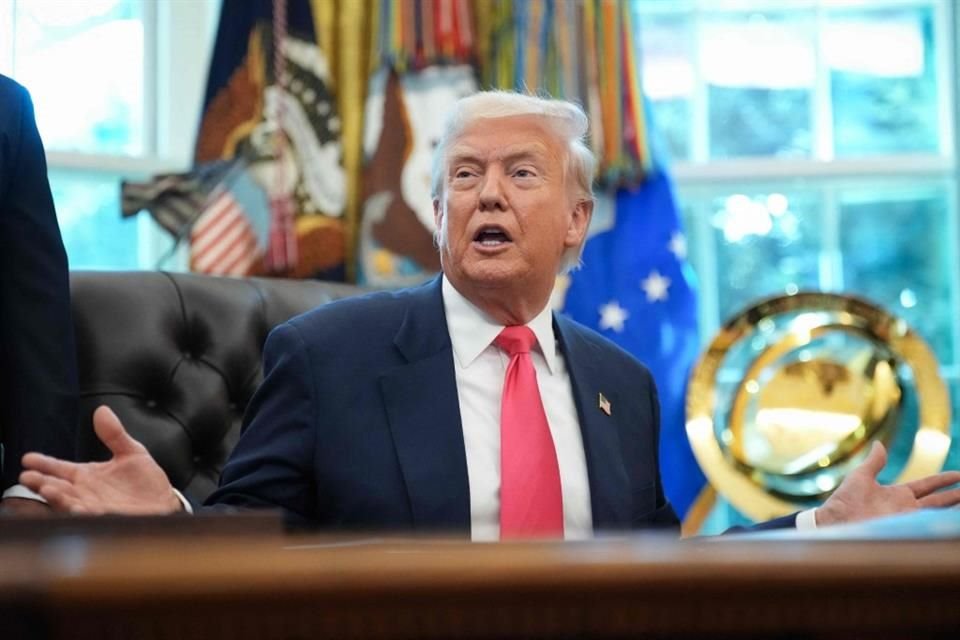 El Presidente Donald Trump dijo que México y Canadá hacen lo que su Gobierno les pide que hagan y dijo que EU es respetado otra vez.