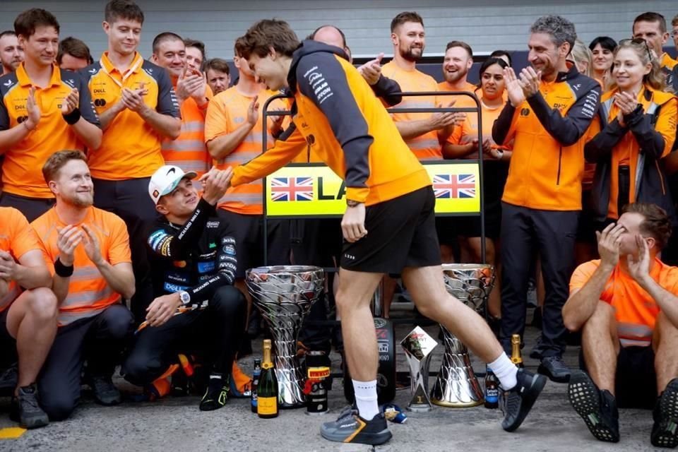 Al parecer los roces entre los pilotos de McLaren han quedado en el pasado.