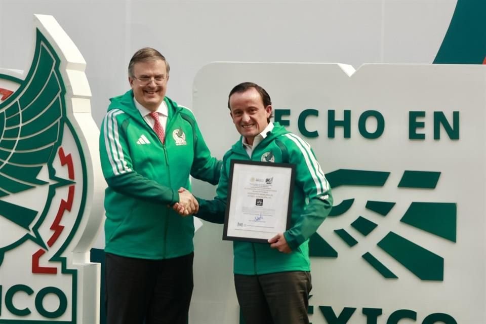 Marcelo Ebrard y Mikel Arriola fueron los encargados de dar salida a la campaña.