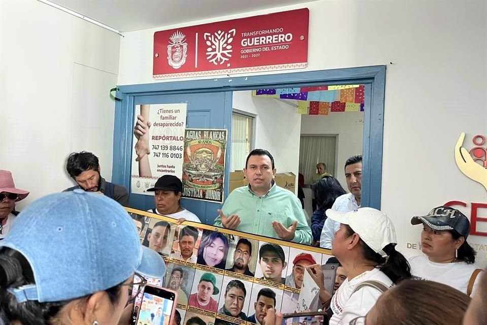 Familiares de personas desaparecidas en Guerrero aseguraron que el comisionado estatal de búsqueda, Alejandro García Solorio, ha ignorado sus peticiones.