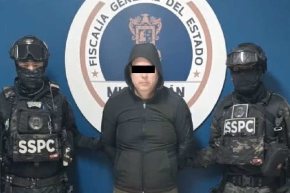 Dan prisión preventiva a 'El Licenciado' por crimen de Manzo