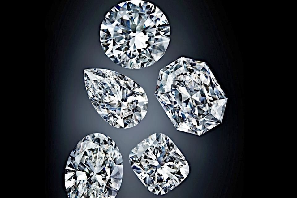 Un proceso de replicación  de diamantes es llevado a cabo por la marca austriaca Swarovski.