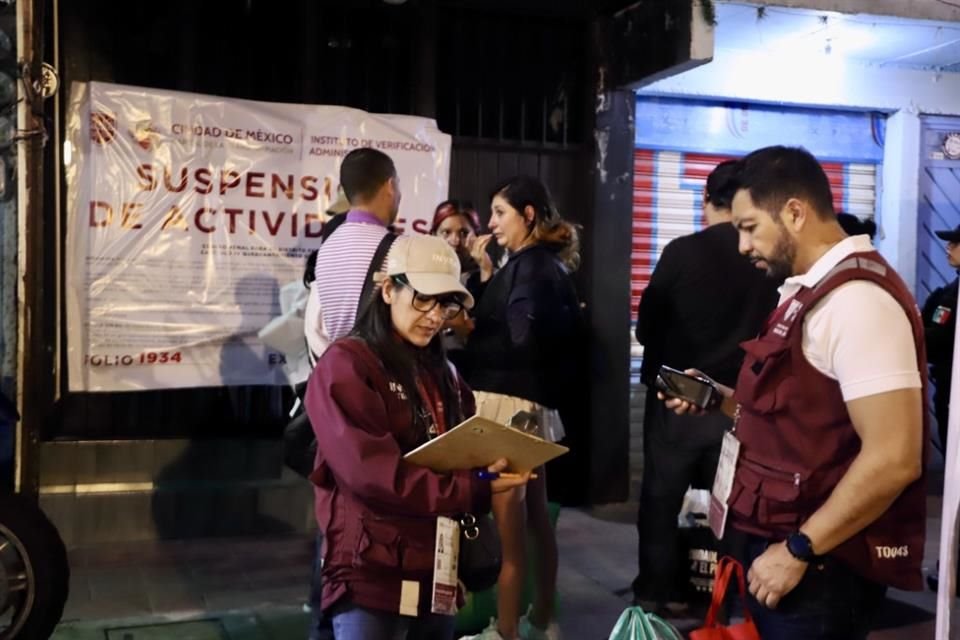 Las multas que se aplican van desde 11 mil hasta 50 mil pesos y se calculan de acuerdo con el giro, la ubicación y la superficie del establecimiento.