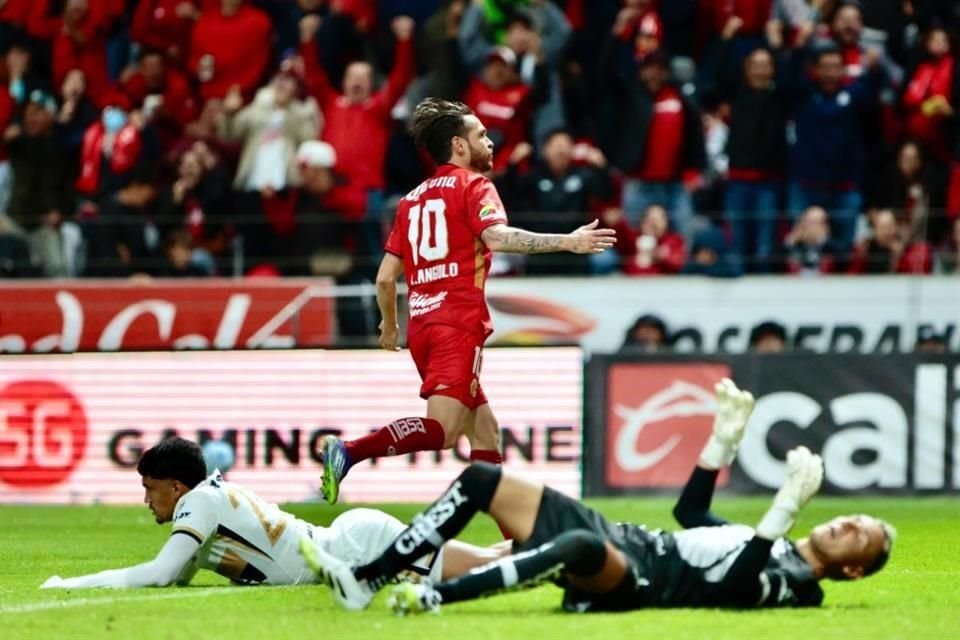 Los Pumas le dieron batalla al campeón.