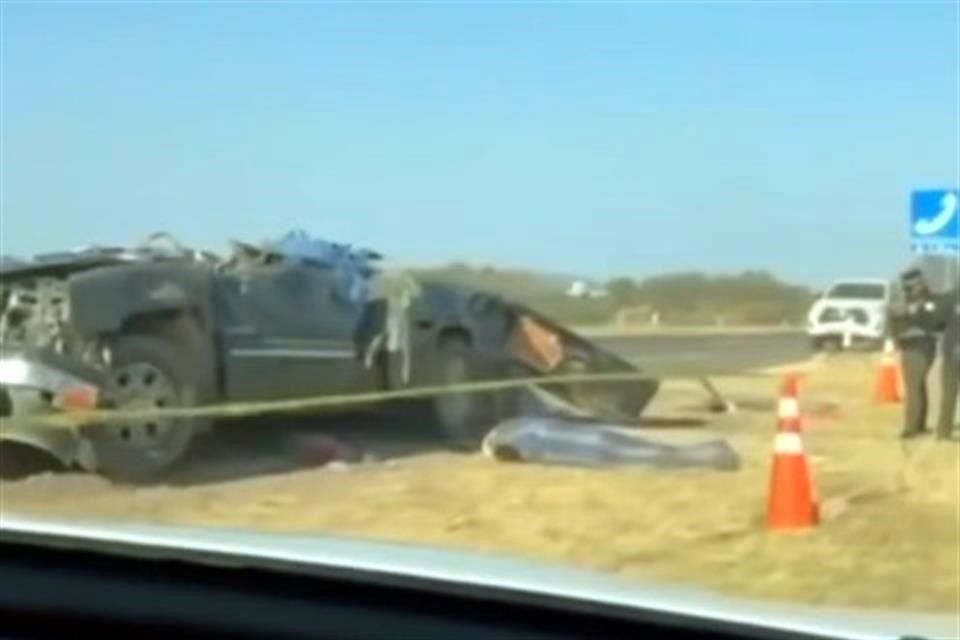 Dos lesionados y nueve víctimas mortales, dos de ellas menores de edad, fue el saldo de un accidente registrado este jueves por la mañana en la autopista Salamanca-León, en Guanajuato.