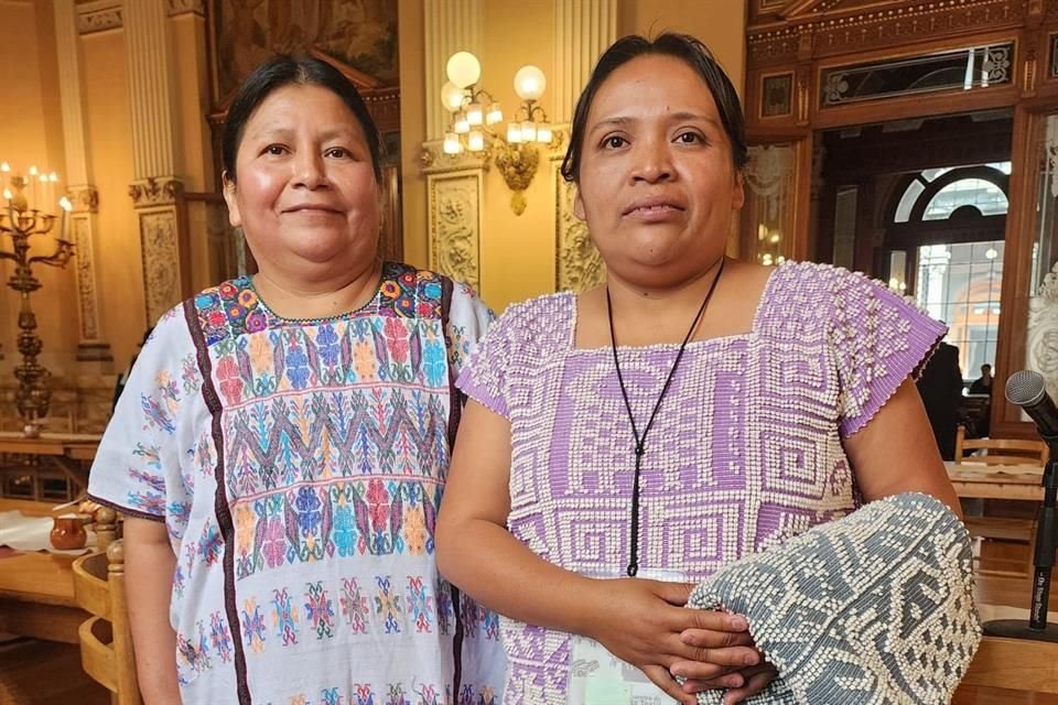 Victorina Lopez yCristina Hernández, Maestras artesanas.