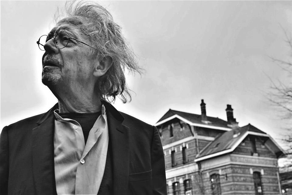 Foto de Peter Handke, autpr austriaco, ganador del Premio Nobel de Literatura.