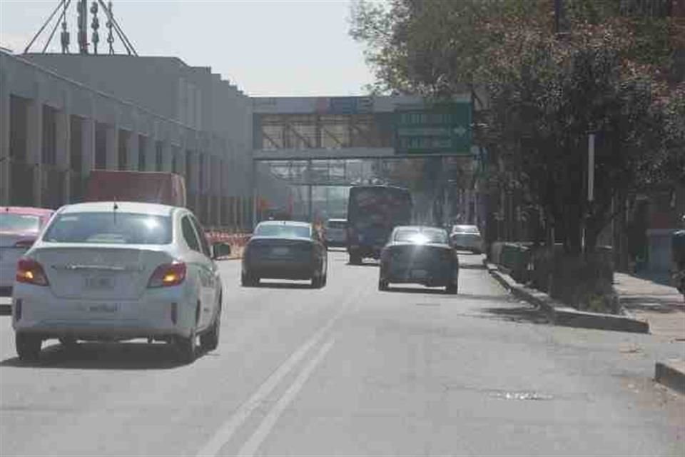 En algunos tramos no se observan delimitaciones, por lo que automovilistas invaden la ciclovía.
