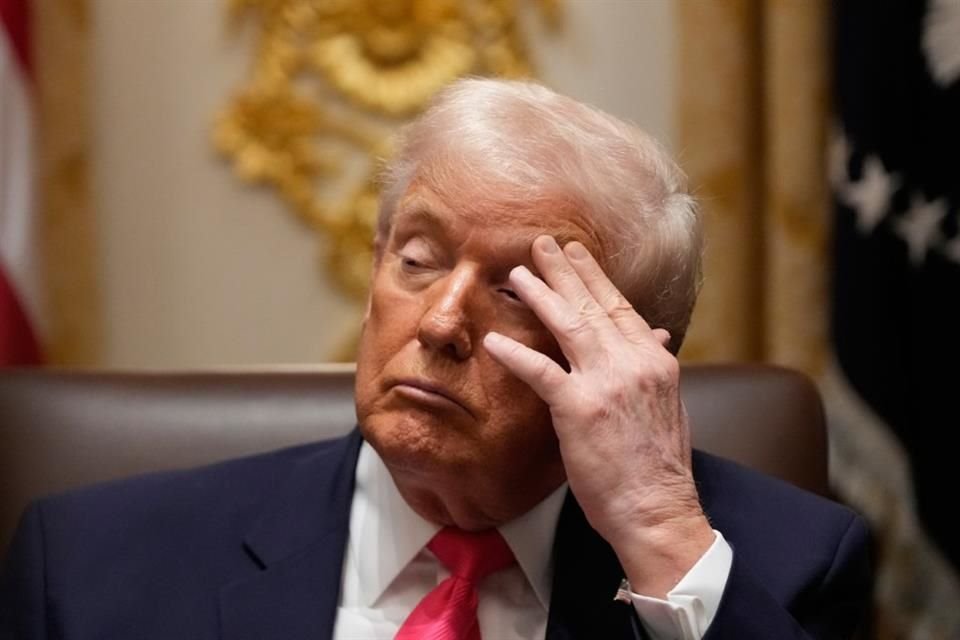 El Presidente Donald Trump durante una reunión de gabinete el 2 de diciembre del 2025.