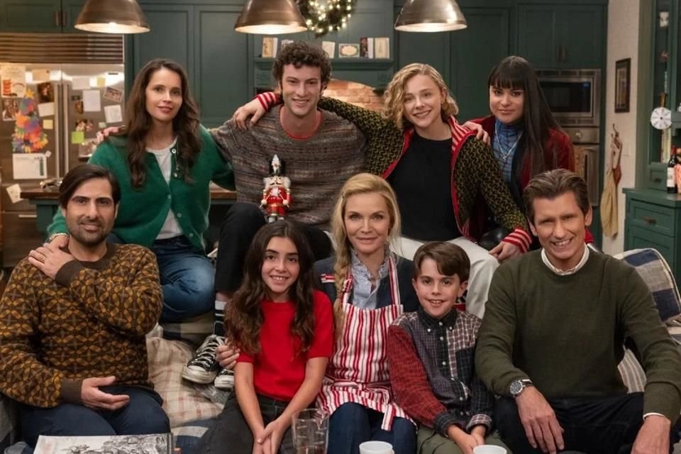 La historia de '¡Vaya Navidad!' ('Oh. What. Fun.'), película de Amazon MGM Studios que este miércoles estrena Prime Video, proviene de un cuento de Chandler Baker.