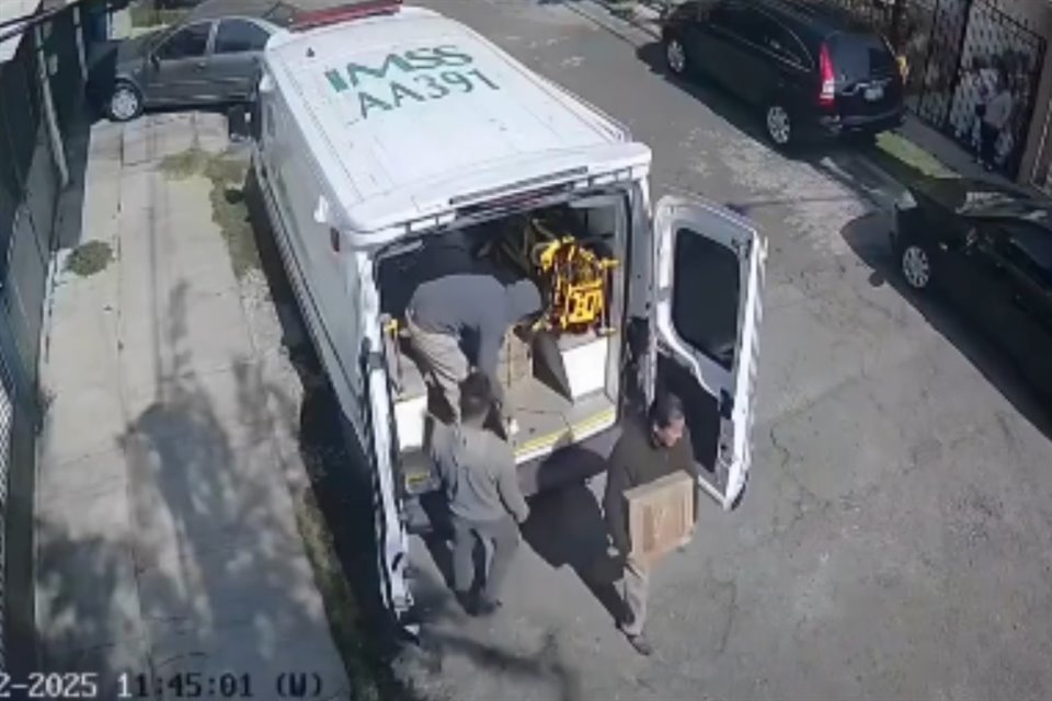 El IMSS en el Estado de México Oriente informó que sancionará el uso de una ambulancia como flete en Cuautitlán Izcalli.