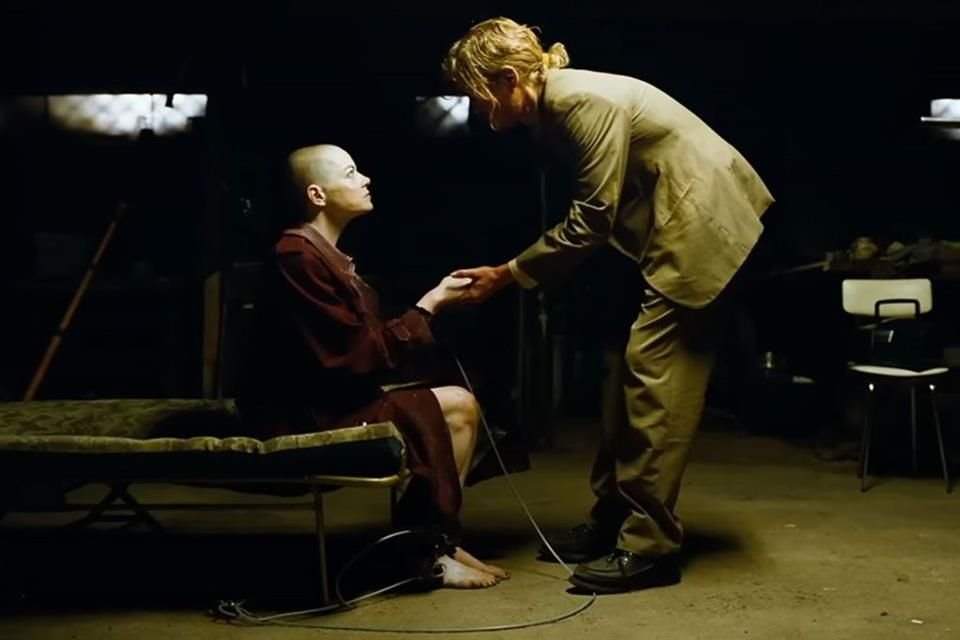 El más reciente filme de Yorgos Lanthimos refleja varios componentes de su estilo: personajes periféricos y extravagantes, temática disfuncional e incomodidad.