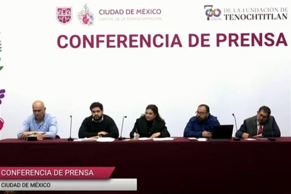 Autoridades capitalinas en conferencia para informar sobre el Paquete Presupuestal propuesto para el próximo año.