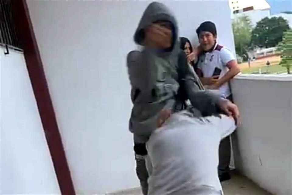 Las peleas en planteles escolares de Tamaulipas continúan a pesar de las jornadas para erradicar la violencia.