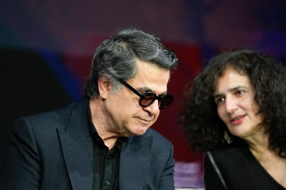 Panahi, uno de los directores iraníes más influyentes de las últimas décadas, ha continuado filmando pese a haber sido encarcelado repetidamente.