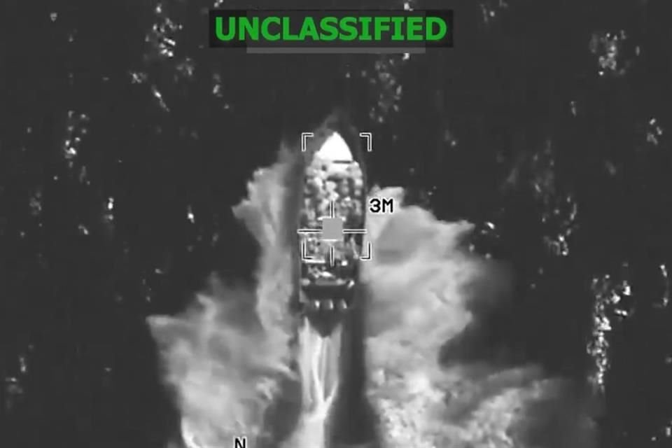 El Ejército de EU difundió en redes la imagen de la presunta 'narcolancha'.