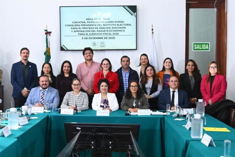 Avendaño acudió al Congreso de la Ciudad para informar sobre el avance de los recurso asignados en 2025.