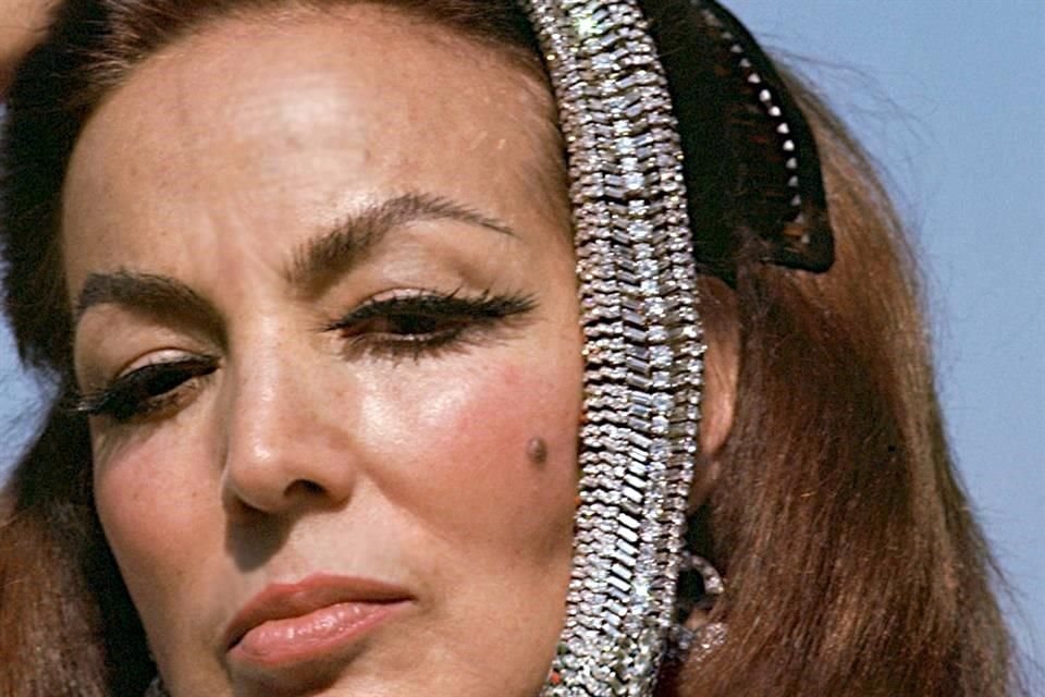 Fetiche de actrices como María Félix, un símbolo absoluto de poder.