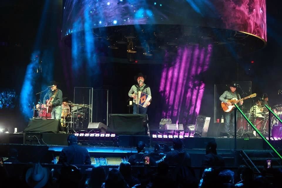 Este viernes 5 y sábado 6 son los últimos shows del año de Intocable.