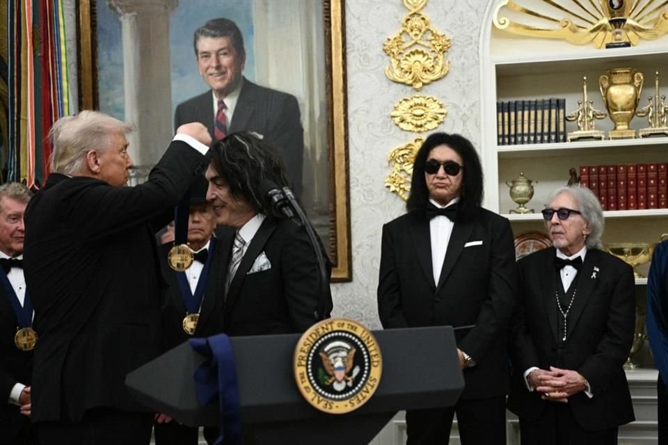 Paul Stanley, integrante de la legendaria banda KISS, fue distinguido con el Kennedy Center Honors.