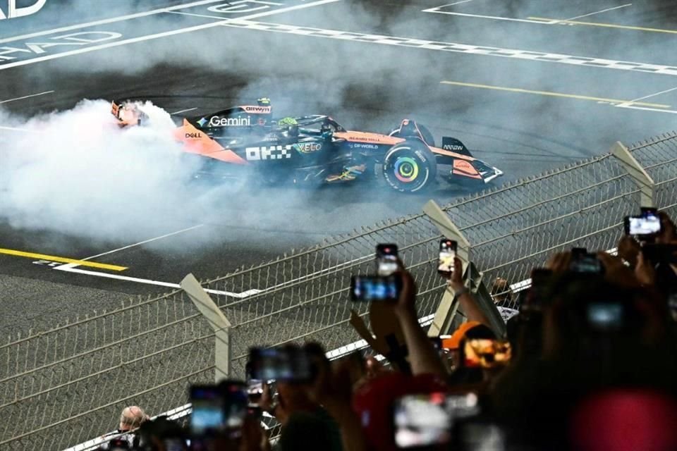 Norris y su celebración en la pista.