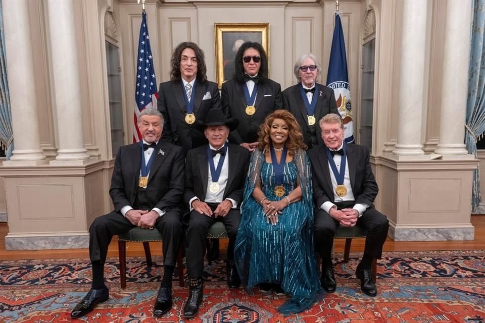 Sylvester Stallone, Kiss y Gloria Gaynor se encuentran entre las luminarias que serán celebradas este domingo en los honores anuales del Centro Kennedy, con Donald Trump presentando el espectáculo.