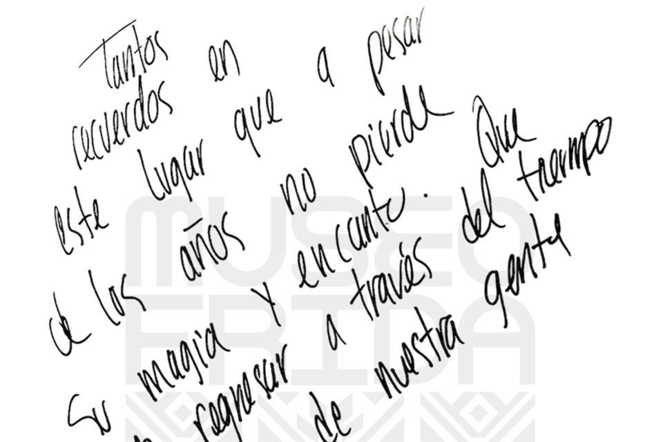 La actriz dejó un emotivo mensaje en el libro de visitas durante su recorrido por el museo.