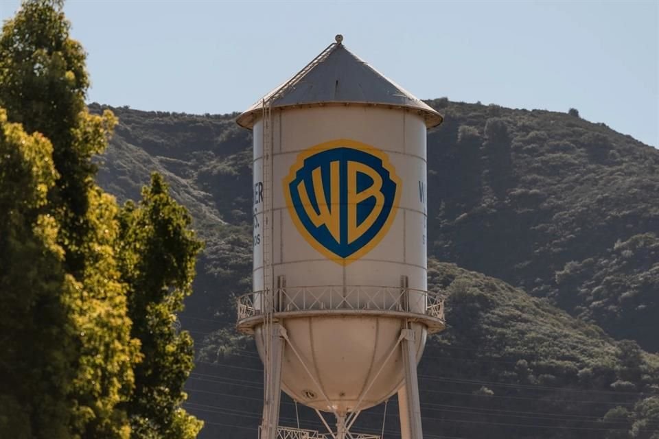 Paramount Skydance ofreció este lunes una contraoferta para arrebatarle Warner Bros. Discovery a Netflix por 108 mil 400 millones de dólares.